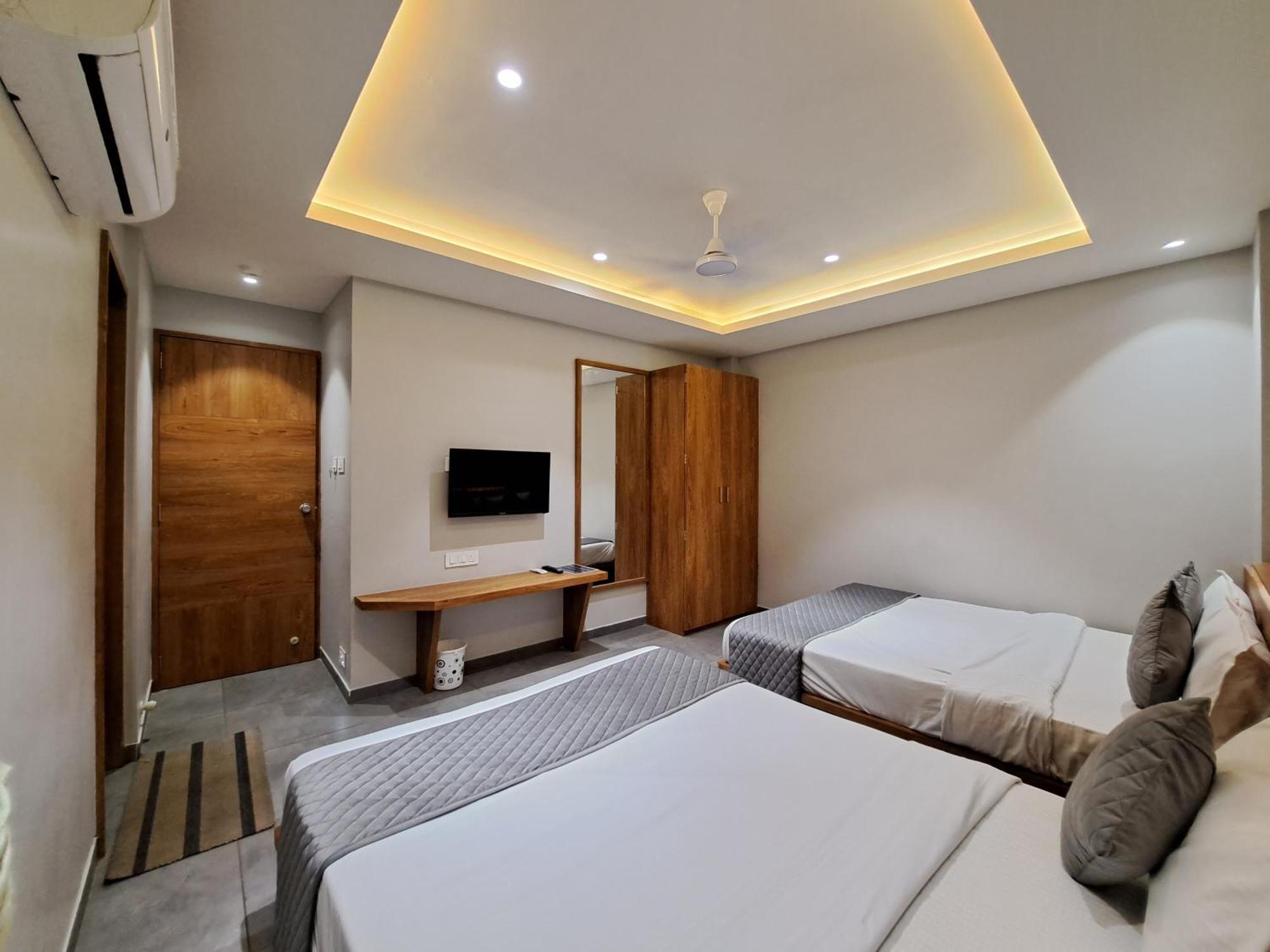 Hotel Om Somnath Ruang foto