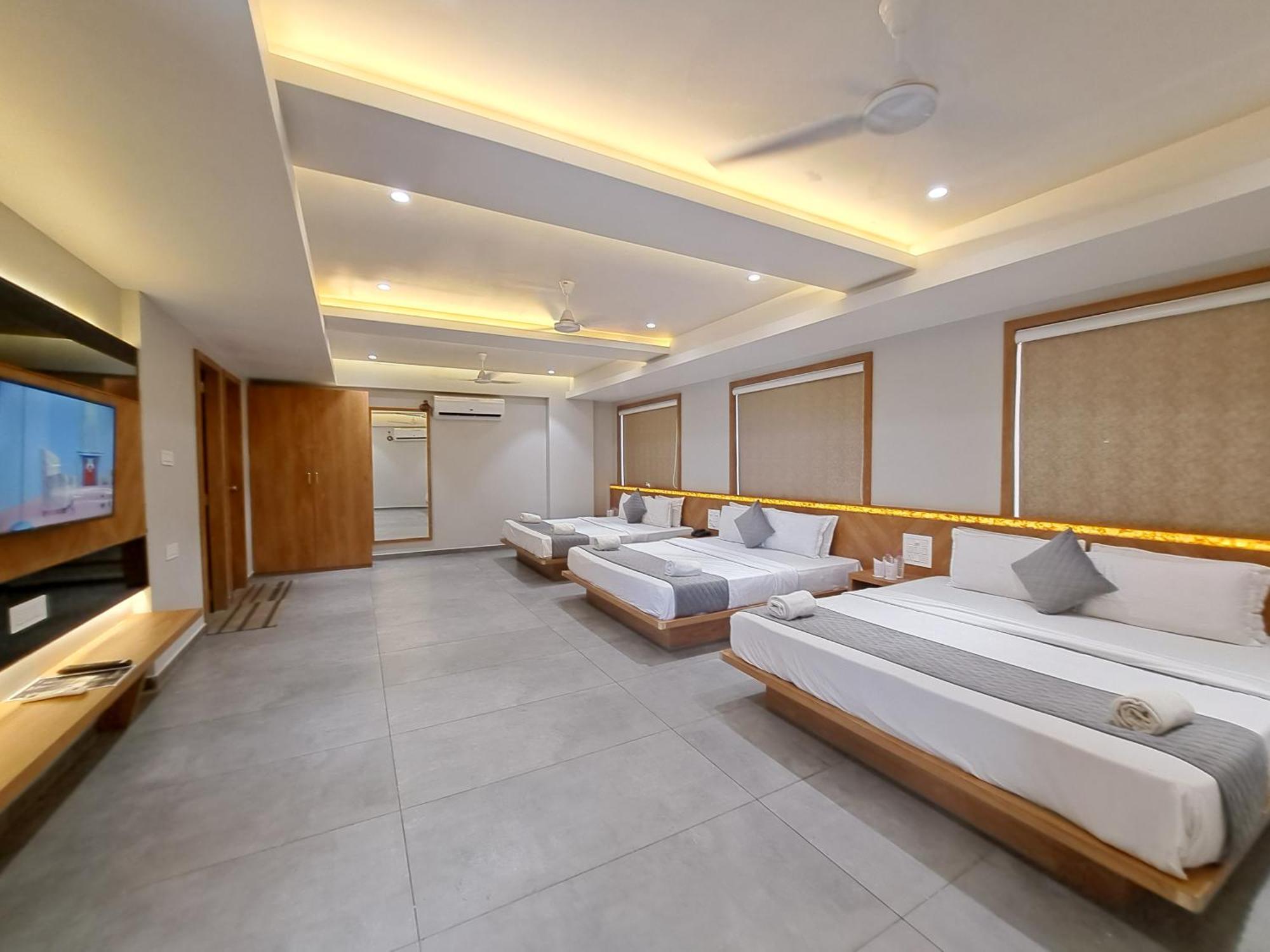 Hotel Om Somnath Ruang foto